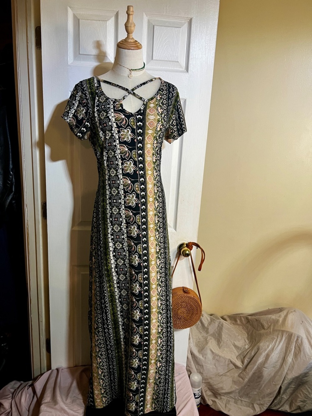 Derek Heart Wms Floral Abstract Crisscross Boho Stretch SS Maxi Dress L